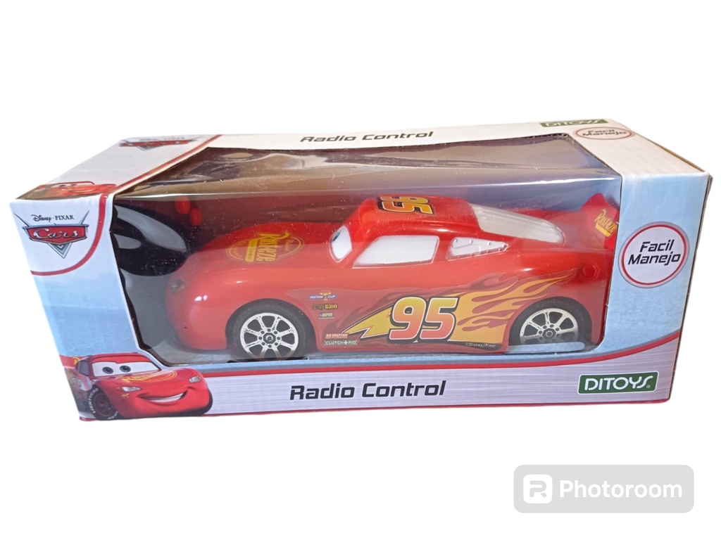 AUTO A CONTROL REMOTO CARS RAYO MCQUEEN A PILA