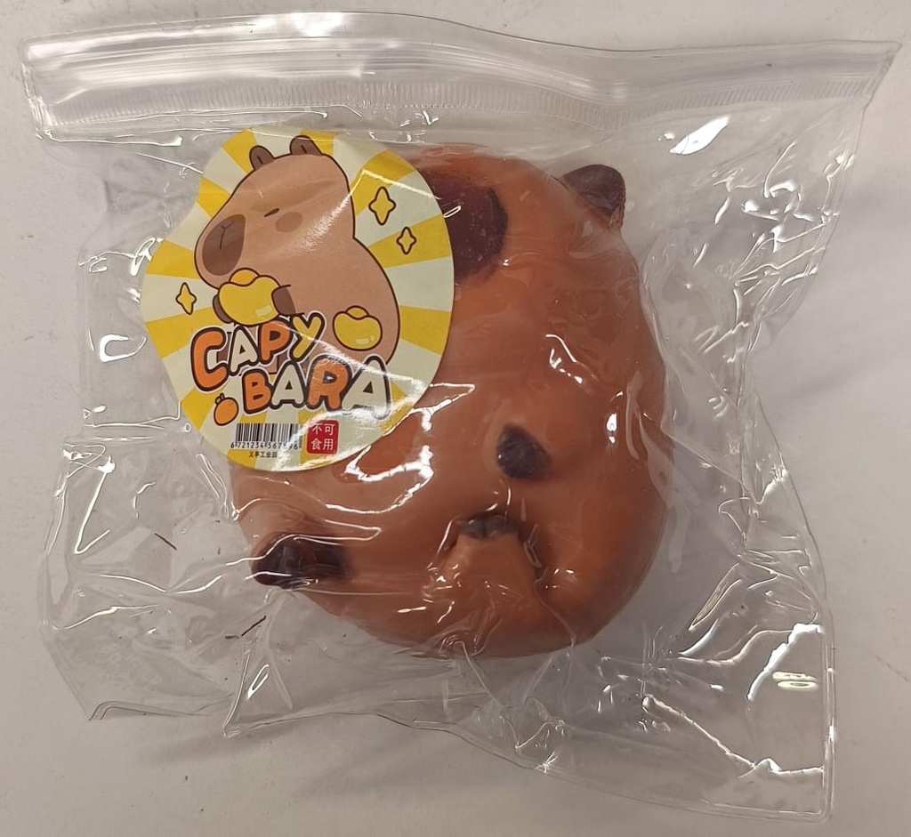 SQUISHY CAPIBARA ESTUCHE