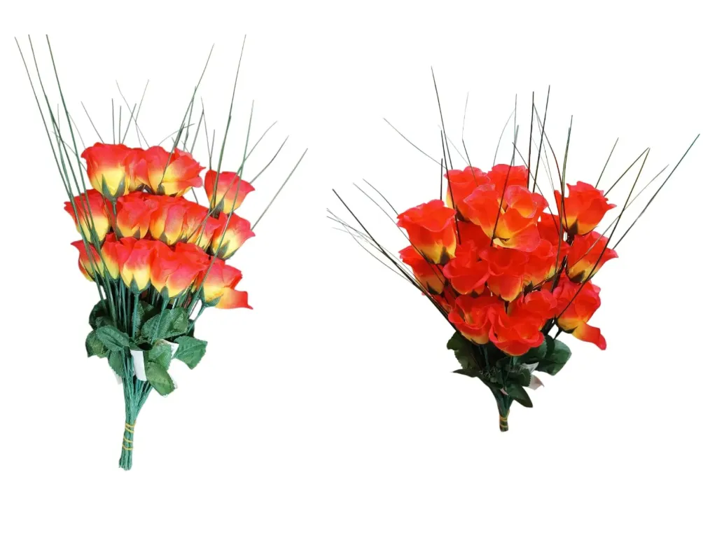 Ramo x5 pimpollos de rosa