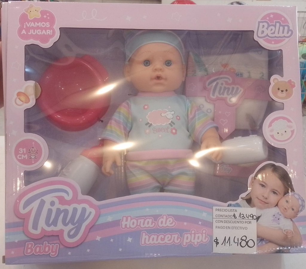 Bebote Tiny hora de hacer pipí