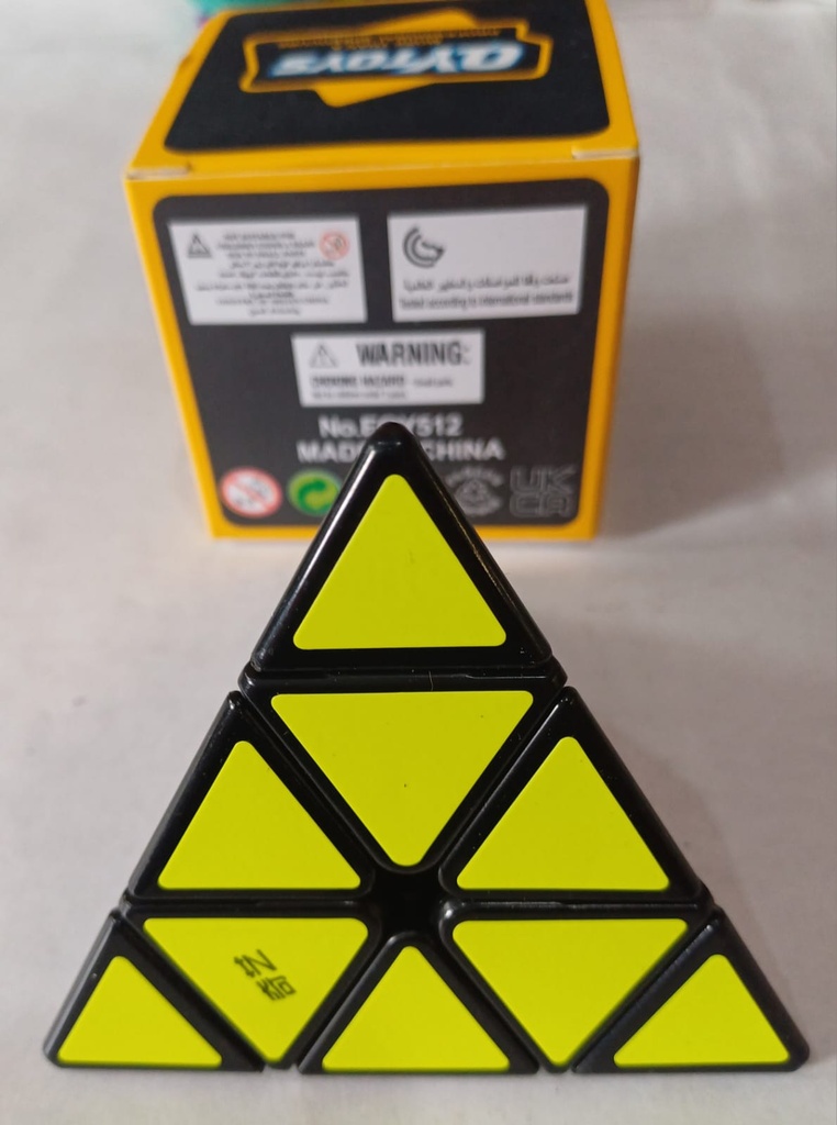 [ART2002] CUBO PIRAMIDE EQY512