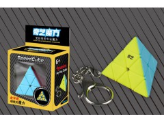 LLAVERO CUBO QY3036